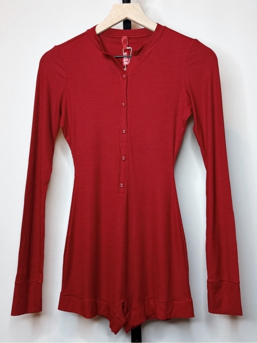 Skims Soft Lounge Henley Onesie in Brick - Picture 6 of 8
